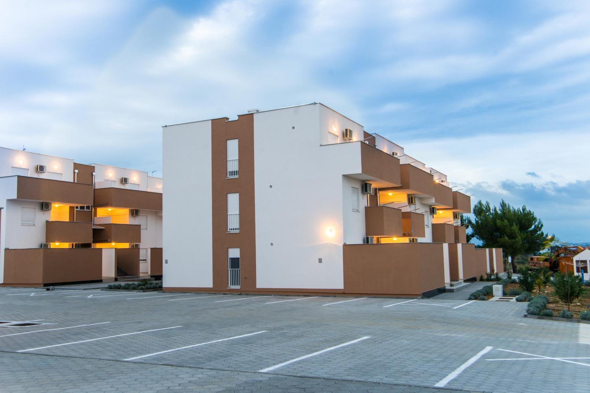 Apartment Village Нин Экстерьер фото