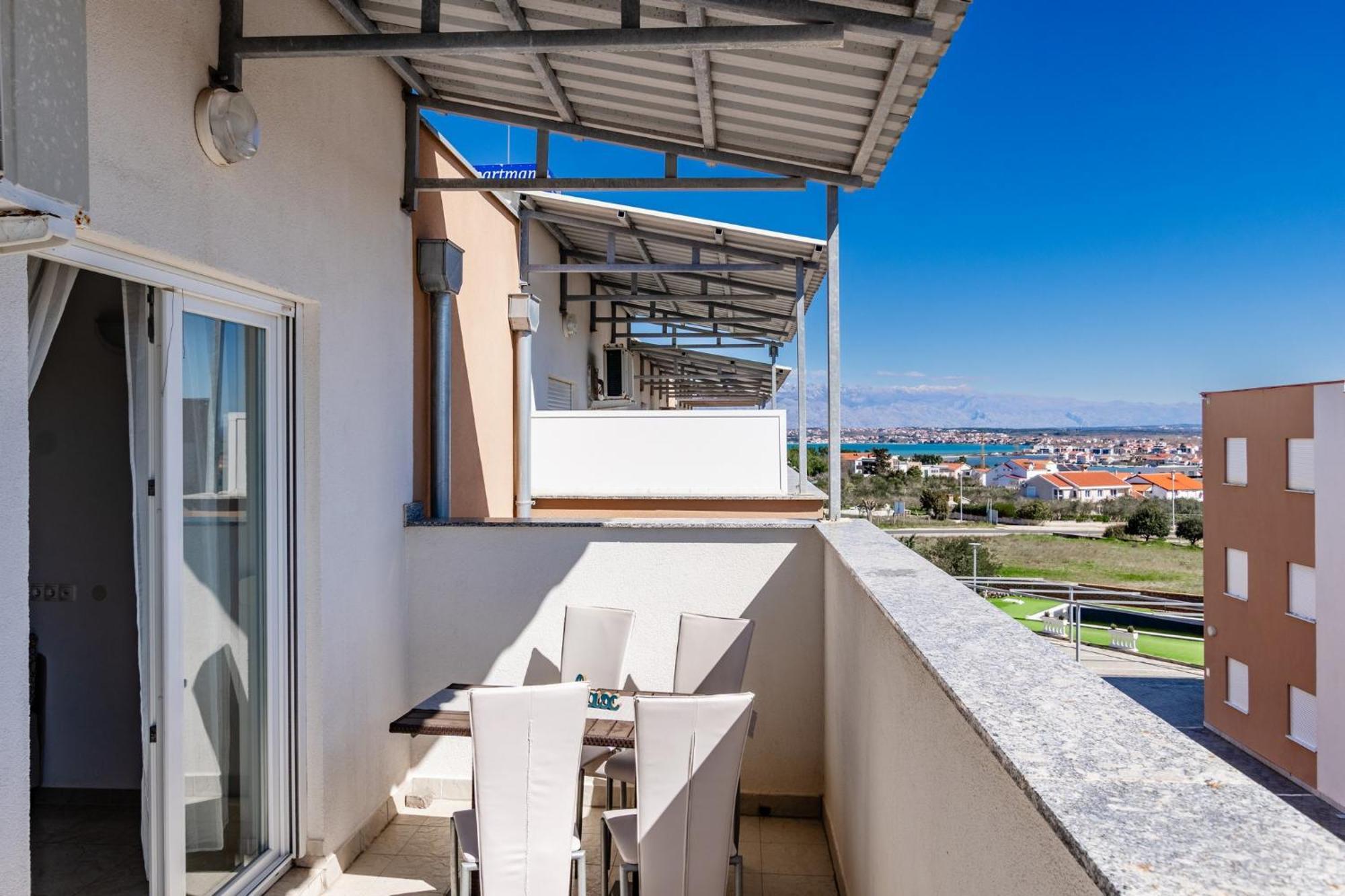 Apartment Village Нин Экстерьер фото