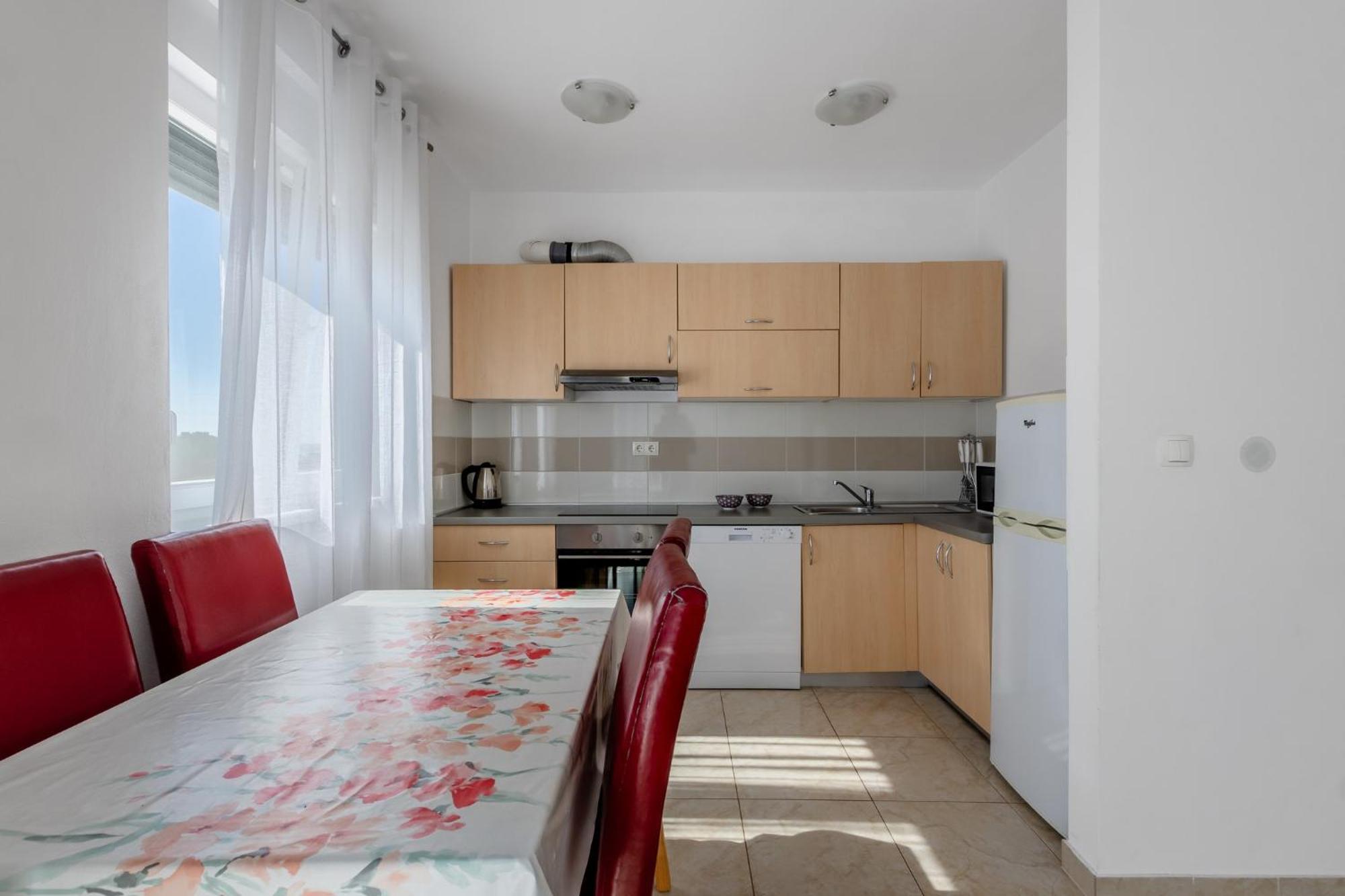 Apartment Village Нин Экстерьер фото